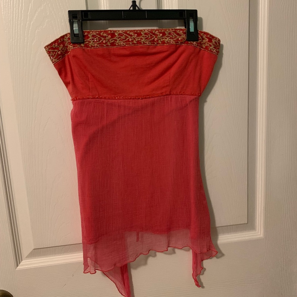 Strapless tube top